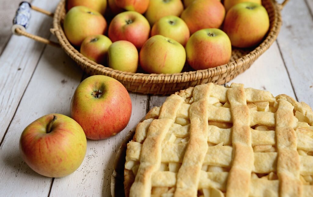 pie, apples, fruit-5601656.jpg